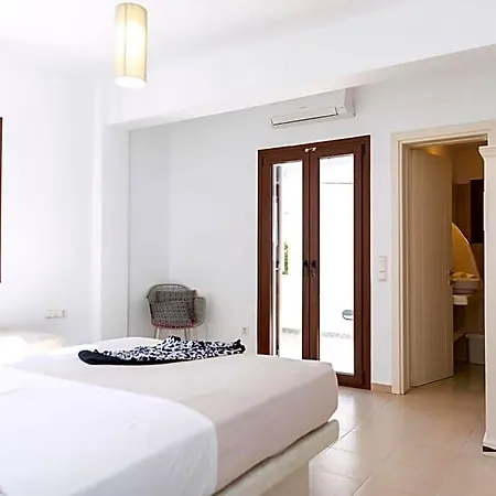 Vila Naxos Superior Triple Balcony 200m From St George Views Saint George *