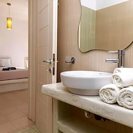Vila Naxos Superior Triple Balcony 200m From St George Views Saint George