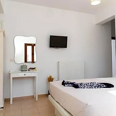 Naxos Superior Triple Balcony 200m From St George Views Saint George Vila